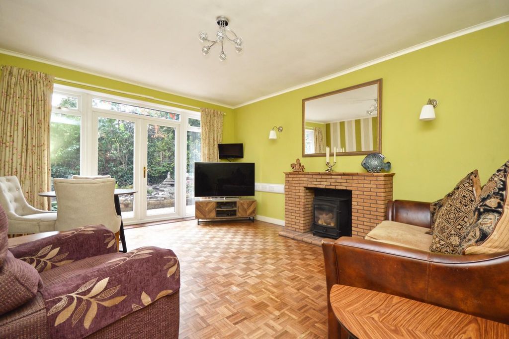 Property photo 3 of 25