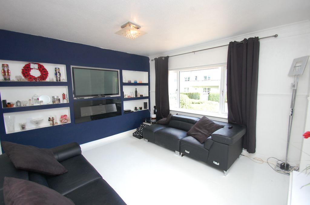 Property photo 2 of 18 4481131