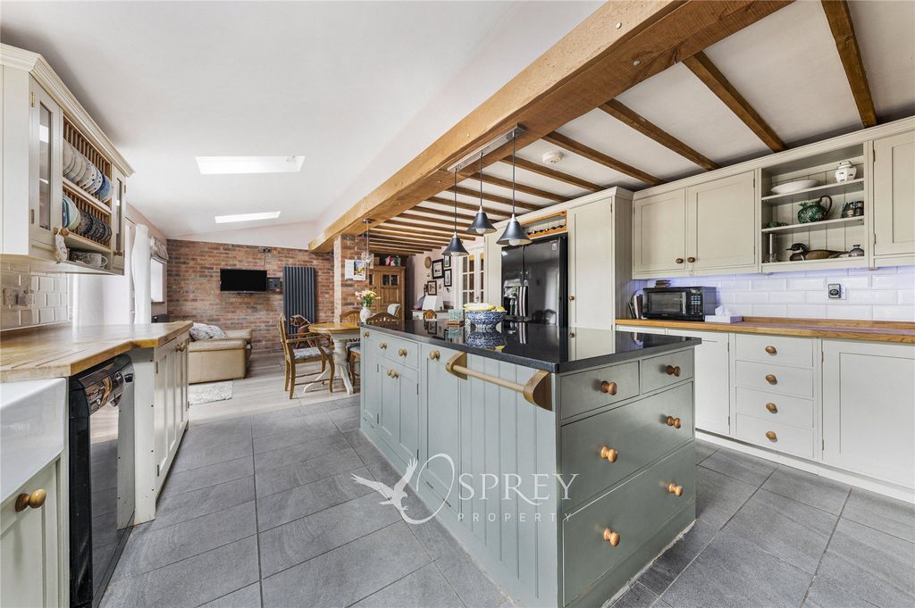 Property photo 2 of 18 Kitchen/Diner