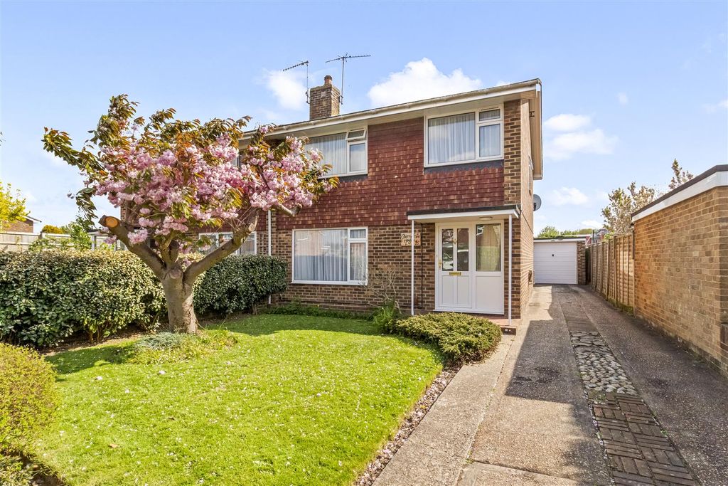 Property photo 1 of 22 75 Muirfield Road-017.Jpg