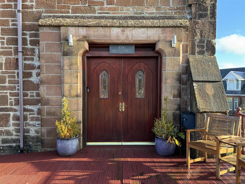Property photo 2 of 47