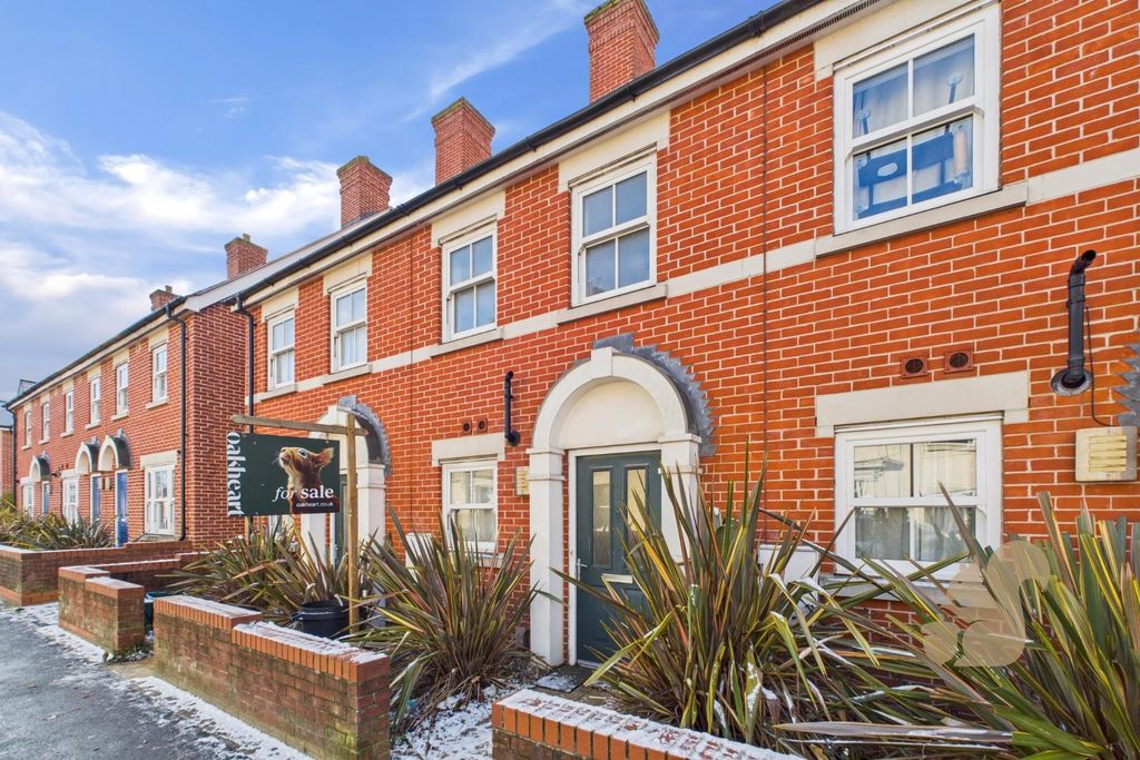 Property photo 1 of 18 Cam01659G0-Pr0684-Still017.Jpg