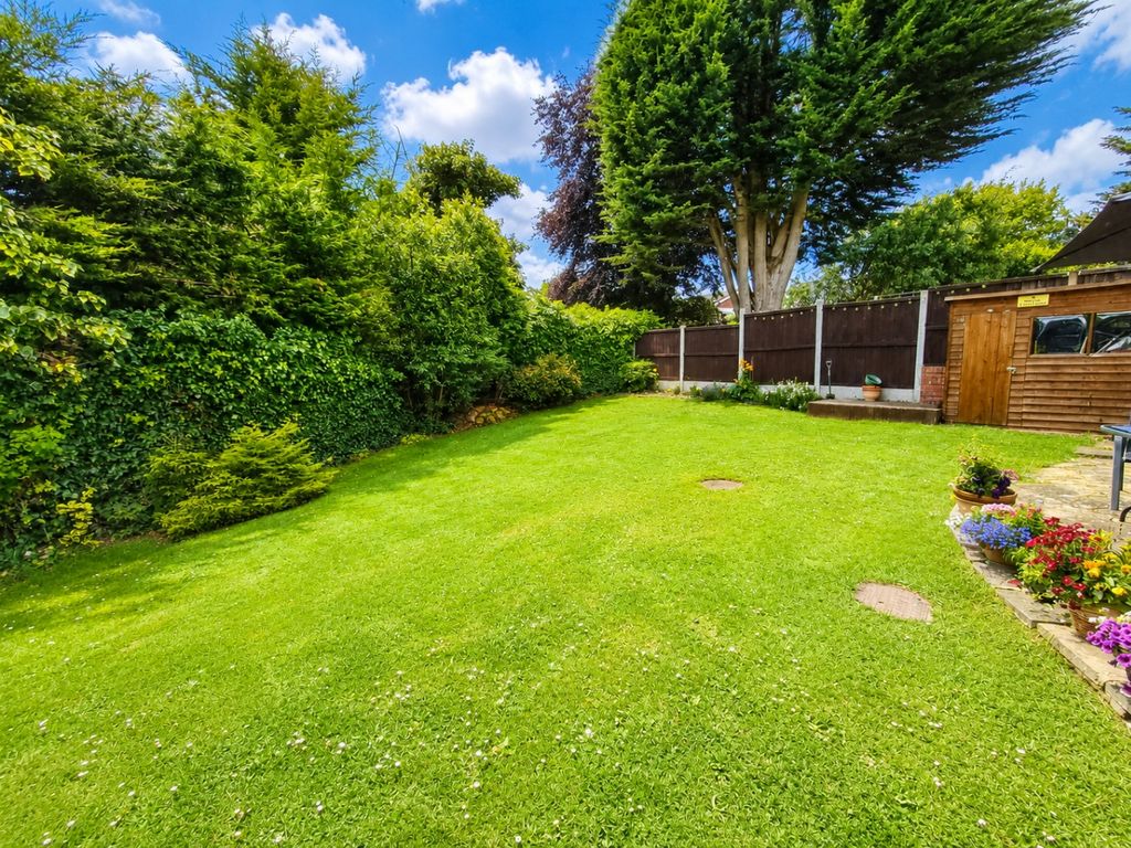 Property photo 2 of 15 5266604