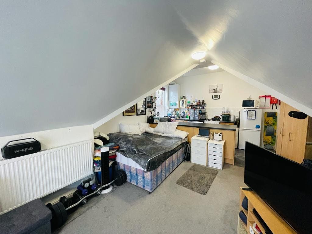 Property photo 3 of 6 Living Area