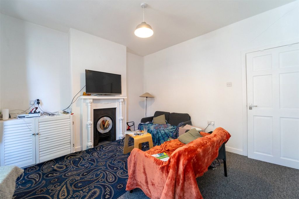 Property photo 3 of 13 Picture No. 12