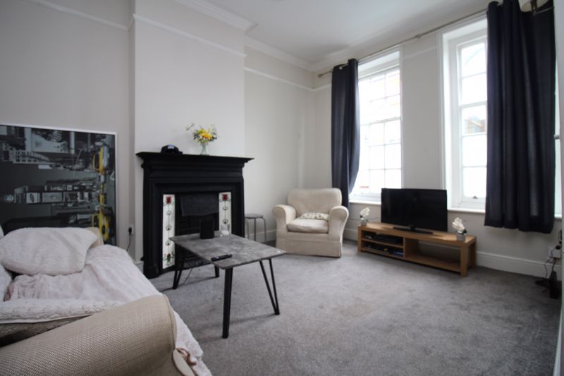 Property photo 3 of 9 Photo 4