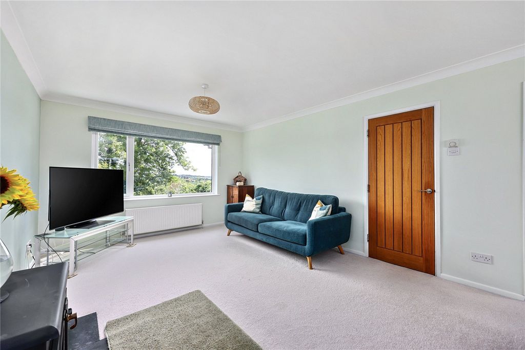 Property photo 2 of 14 Picture No. 02