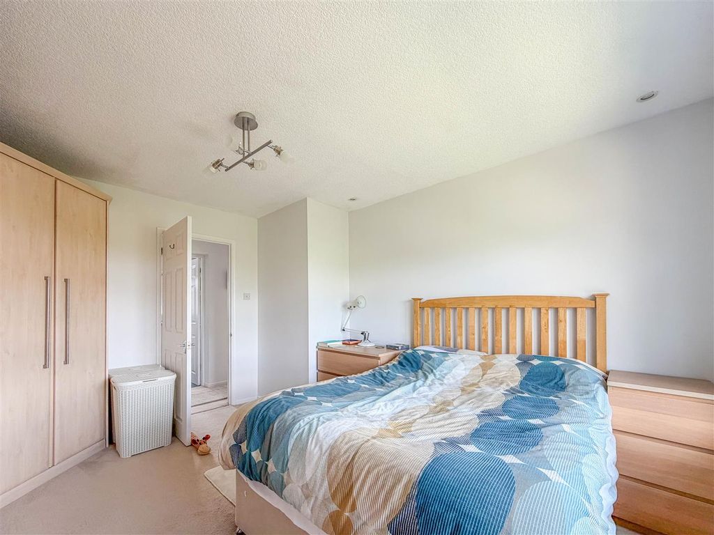 Additional image 12 of 2 bed flat for saleHarrington Court, Hertford Heath SG13