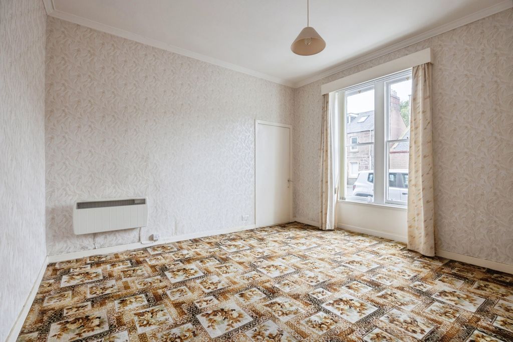 Property photo 2 of 20 Bedroom