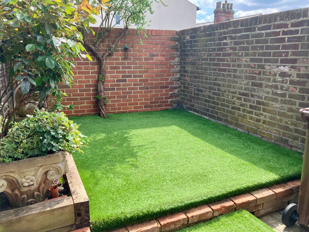 Property photo 2 of 16