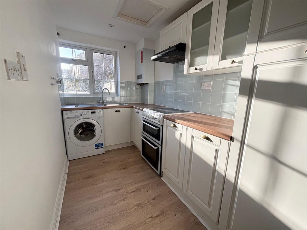 Property photo 3 of 10 Brook2.Jpg