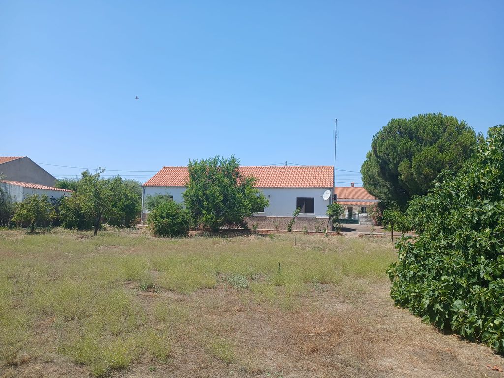 Property photo 2 of 18