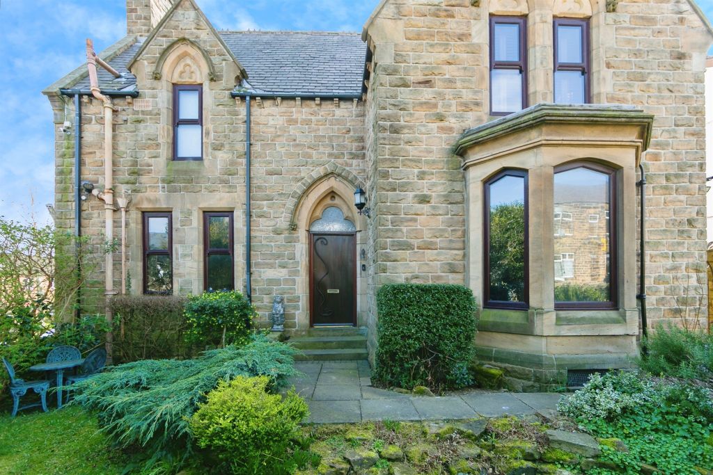 Property photo 1 of 16