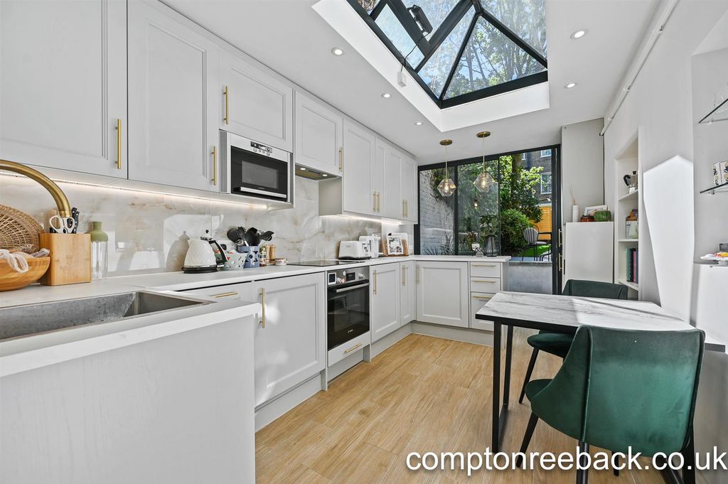 Property photo 2 of 9 Cr - Garden Flat, Shirland Road - 10 (1).Jpg