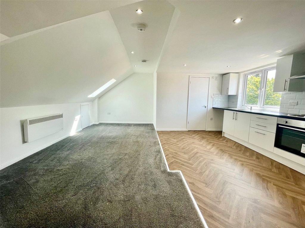 Property photo 1 of 18 Picture No. 01