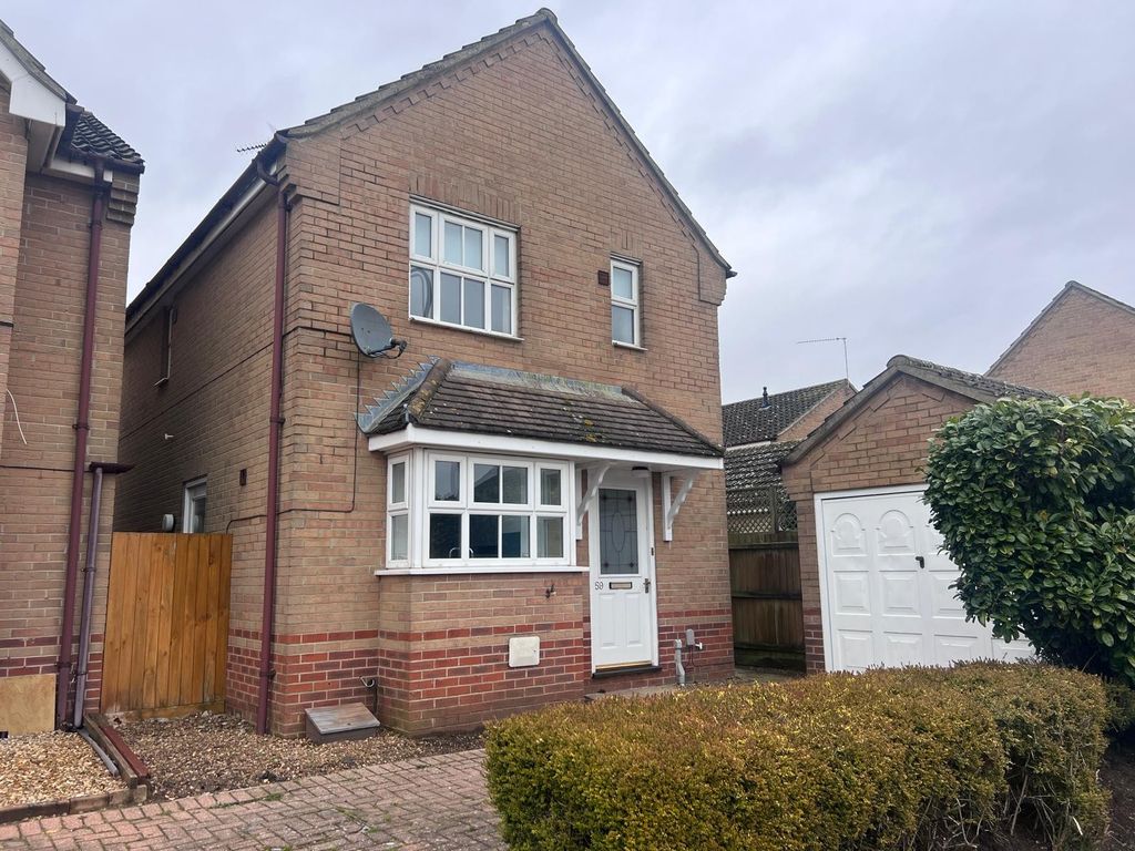 Property photo 1 of 11 Bathroom