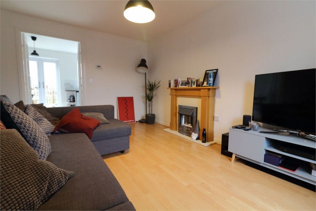 Property photo 3 of 8