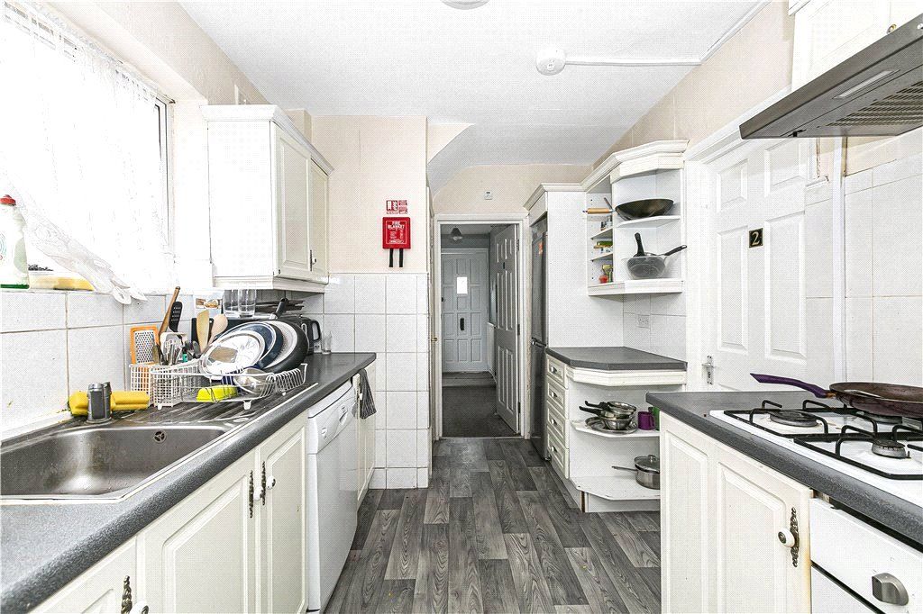 Property photo 3 of 13 Kitchen