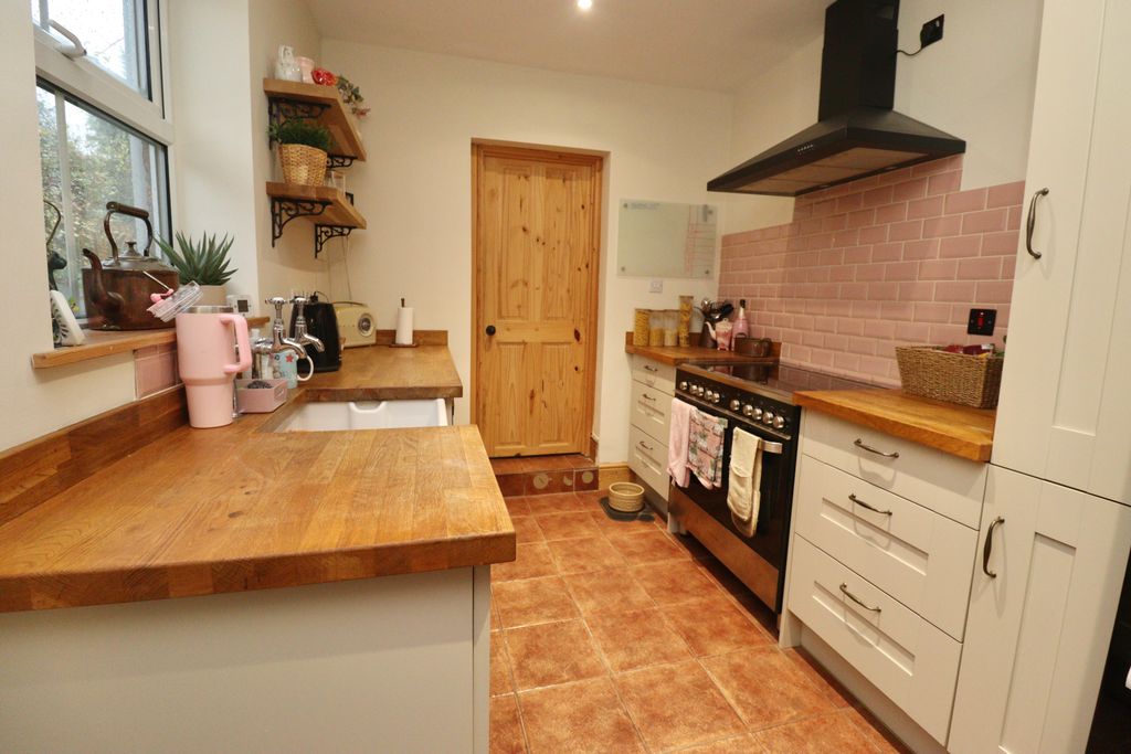 Property photo 3 of 18 Img_4887