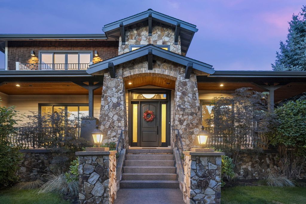 Property photo 1 of 50