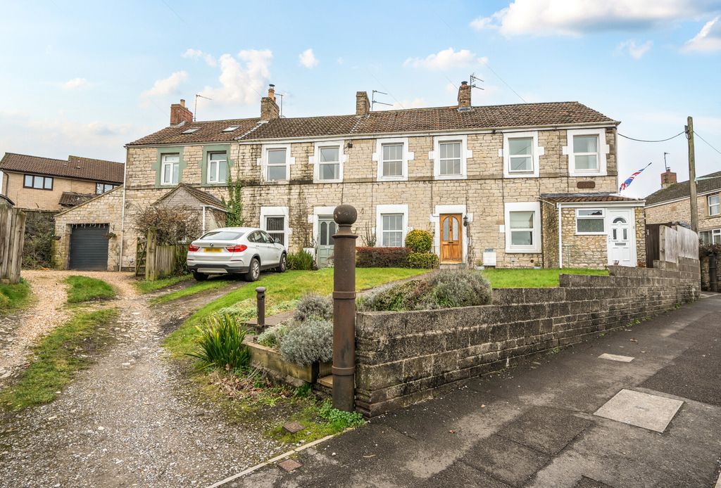 Property photo 1 of 21 1401439-1-696Faec...