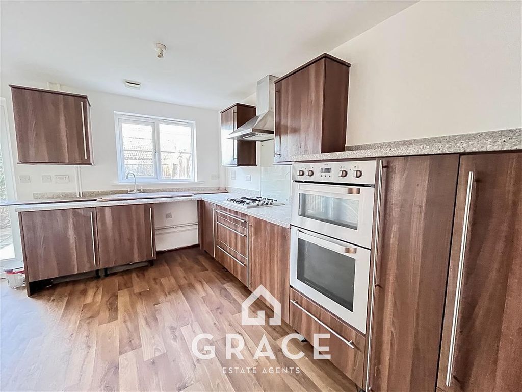 Property photo 3 of 20 3