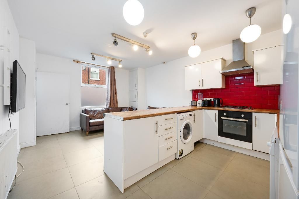 Property photo 2 of 8 Photo 2