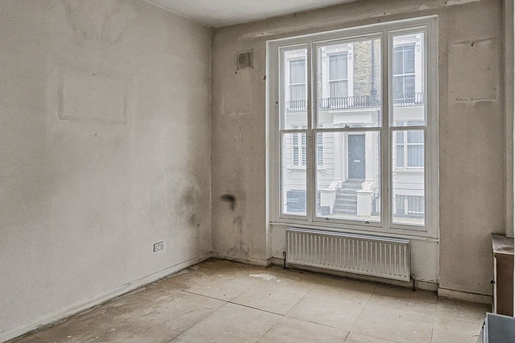 Property photo 3 of 10 Flat B, 4 Newton Road, Westminster, London W2 5Ls