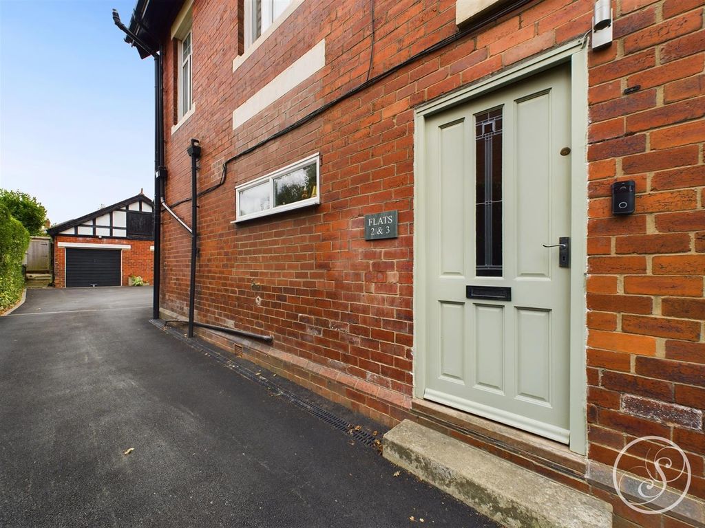 Property photo 2 of 30 Entrance