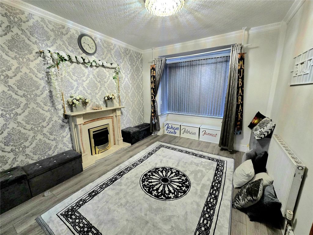 Property photo 2 of 17 Picture No. 15