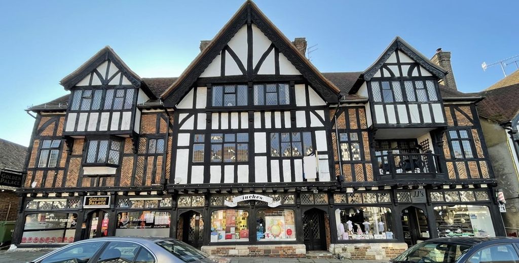 Property photo 1 of 3