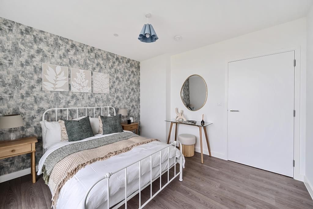 Property photo 3 of 10 Bedroom