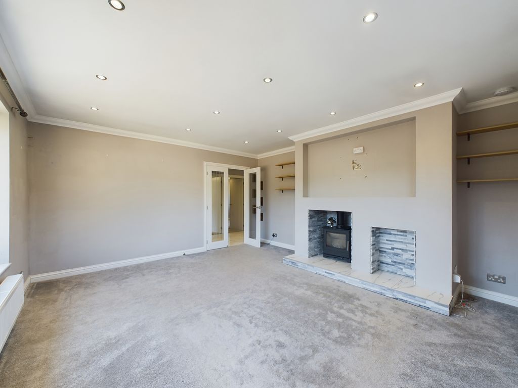 Property photo 3 of 14 Cam02136G0-Pr0024-Still005