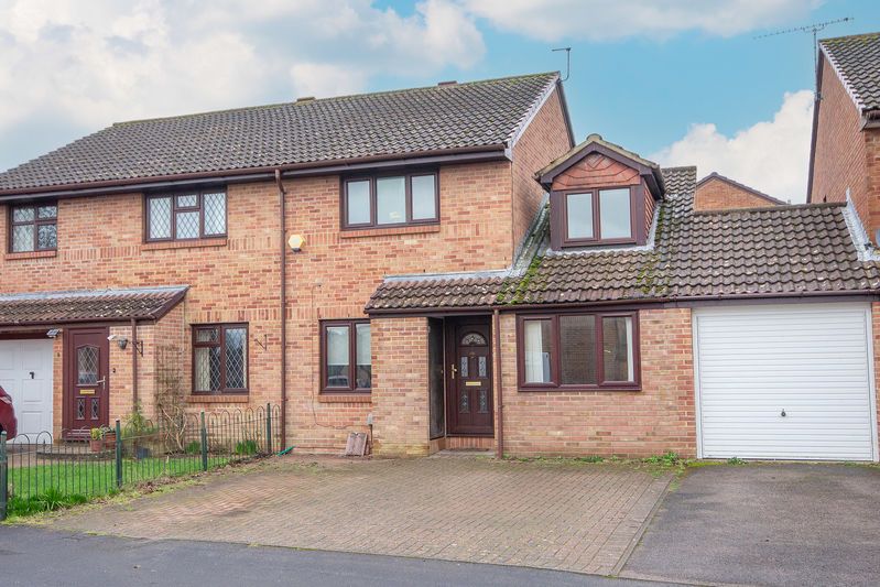 Property photo 1 of 11 External