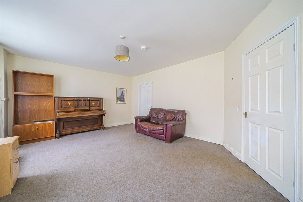 Property photo 3 of 15 Picture No. 14