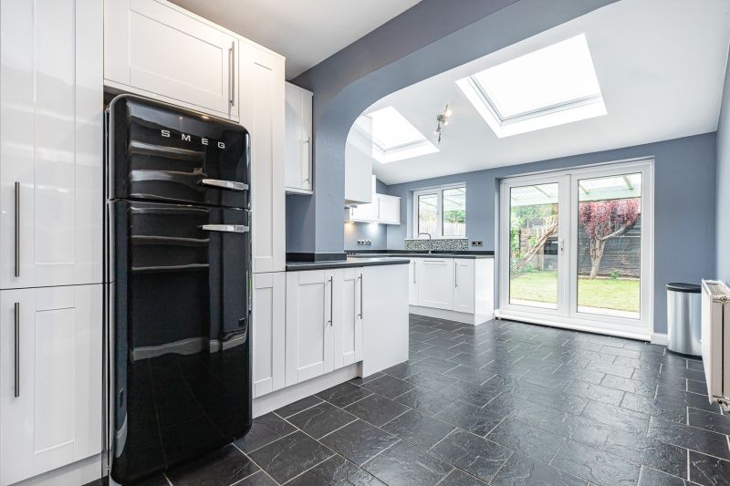 Property photo 2 of 12 Kitchen