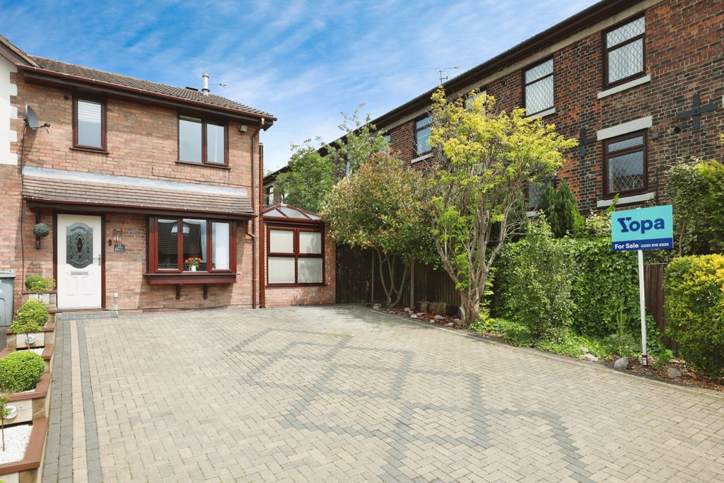 Property photo 1 of 17 Front