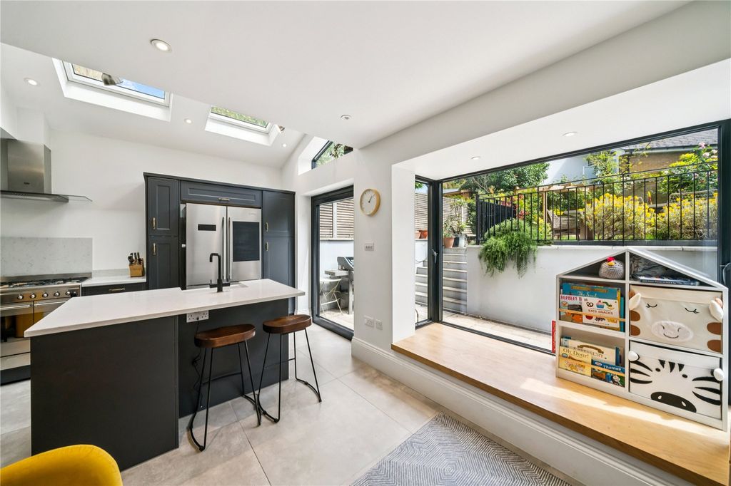 Property photo 1 of 15 Picture No. 06