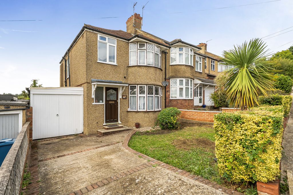 Property photo 1 of 15 1522215-20-6Aa81d...