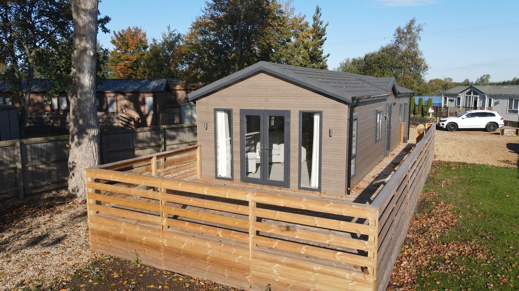 Property photo 2 of 19