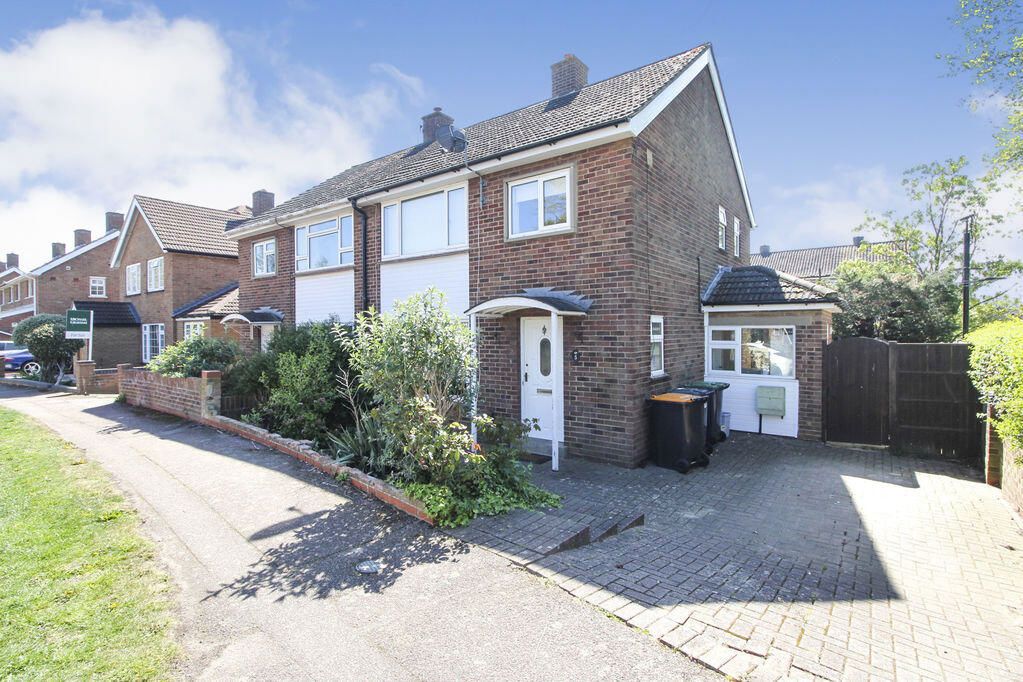 Property photo 1 of 12