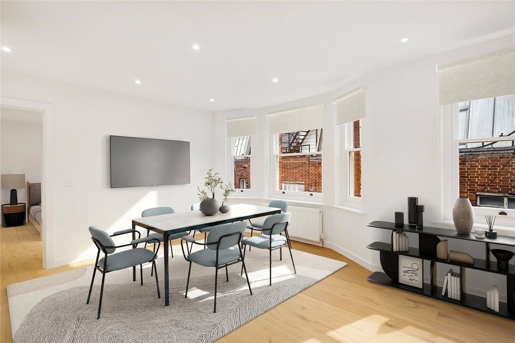 Property photo 2 of 11 Picture No. 28