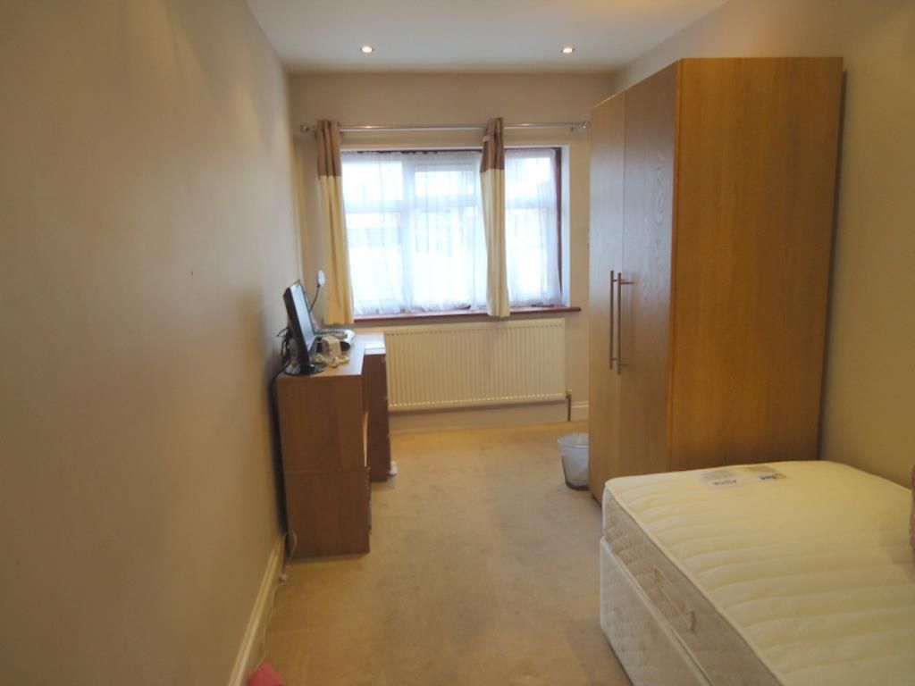 Property photo 1 of 3