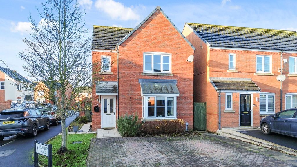 Property photo 1 of 25