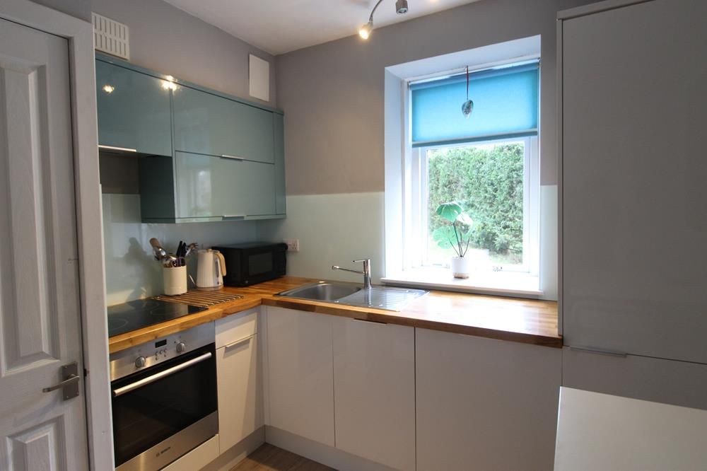 Property photo 3 of 11 Kitchen