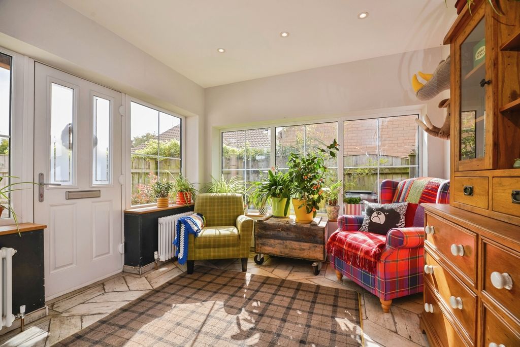 Property photo 2 of 19 Pbox-Img.Jpg