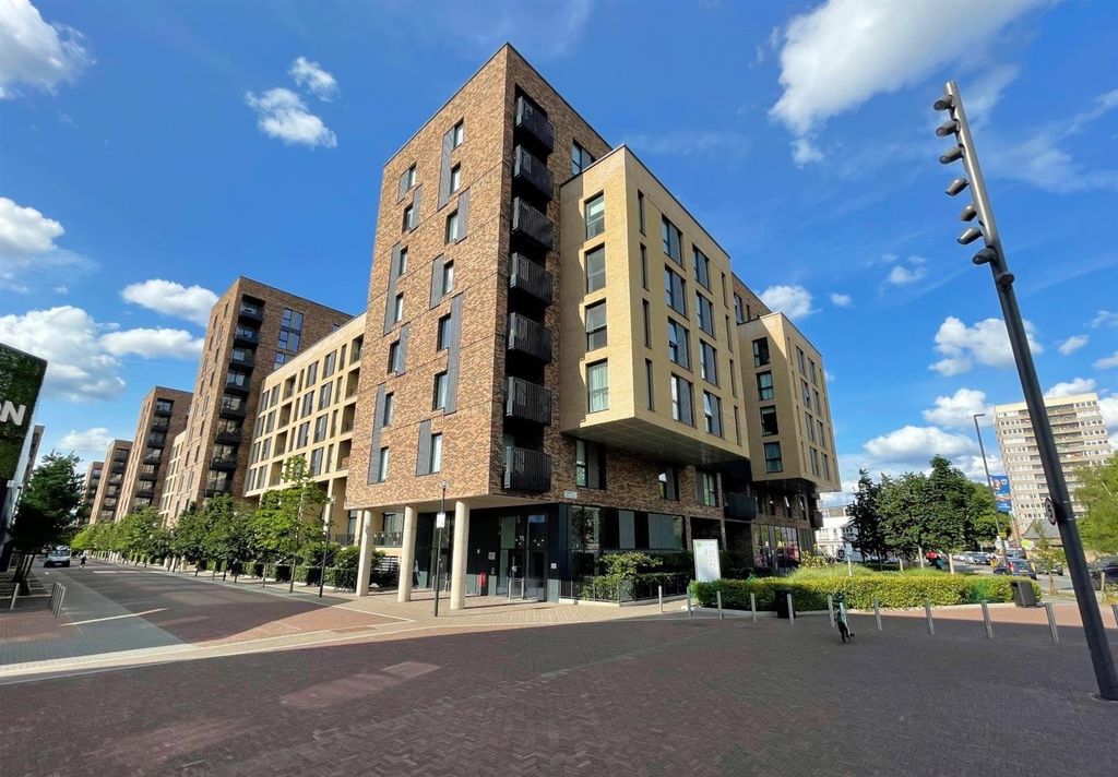 Property photo 1 of 10 Picture No. 14