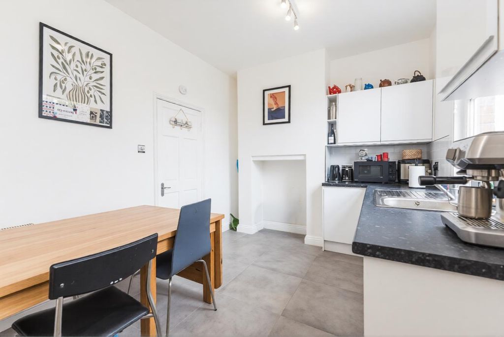 Property photo 2 of 9 Kitchen.Png