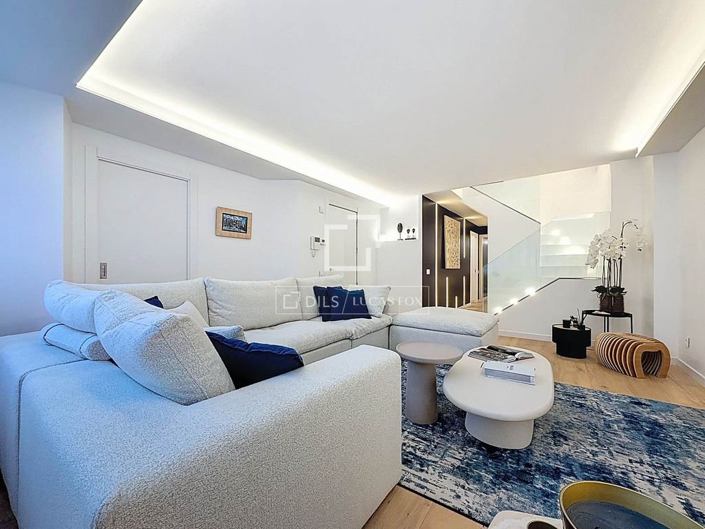 Property photo 3 of 39