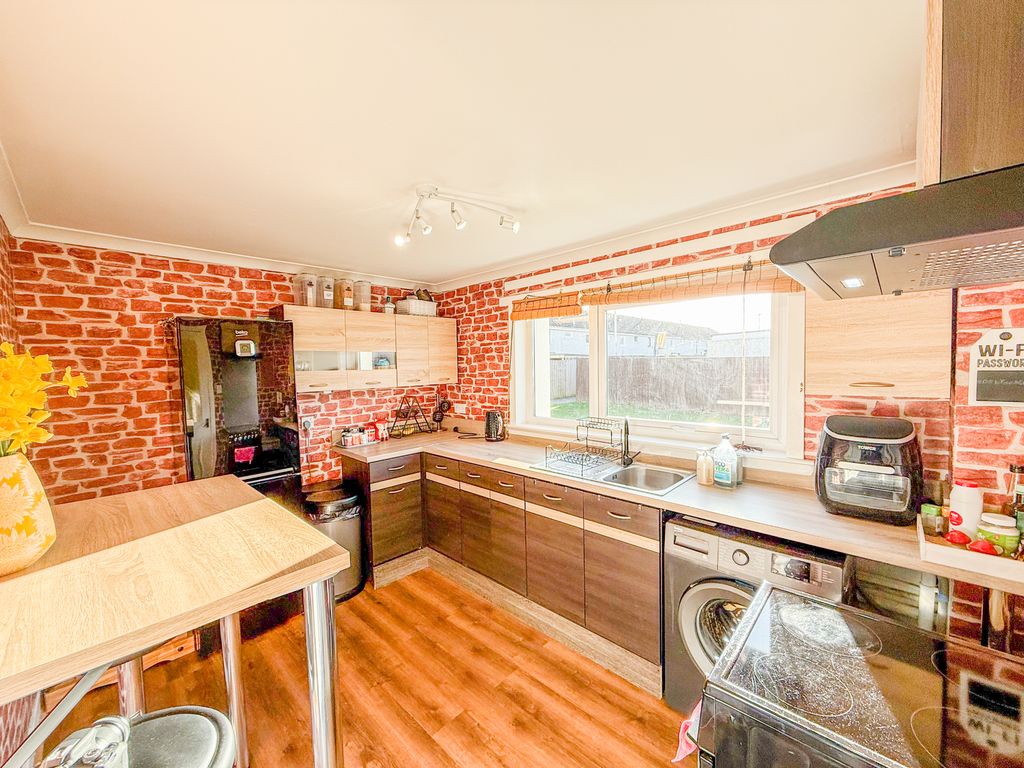 Property photo 2 of 16 Img_7095